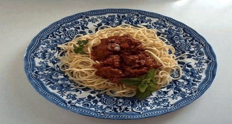 Spaghetti alla puttanesca - Spaghetti