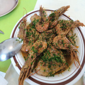 plat de poulet vanillé aux gambas