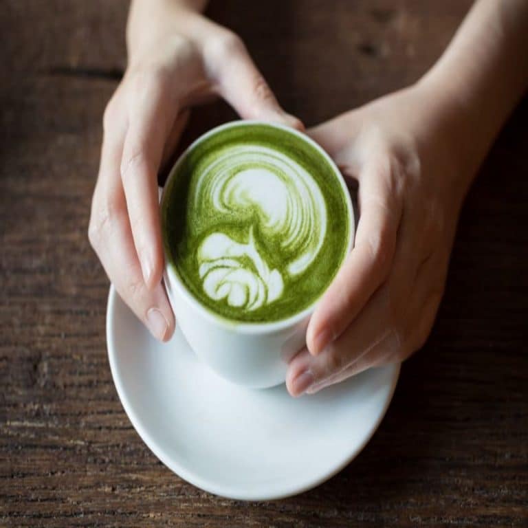 Comment préparer un thé matcha parfait ? (guide facile)