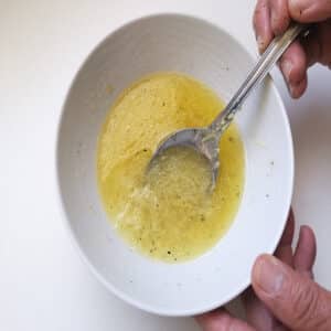 préparer la vinaigrette