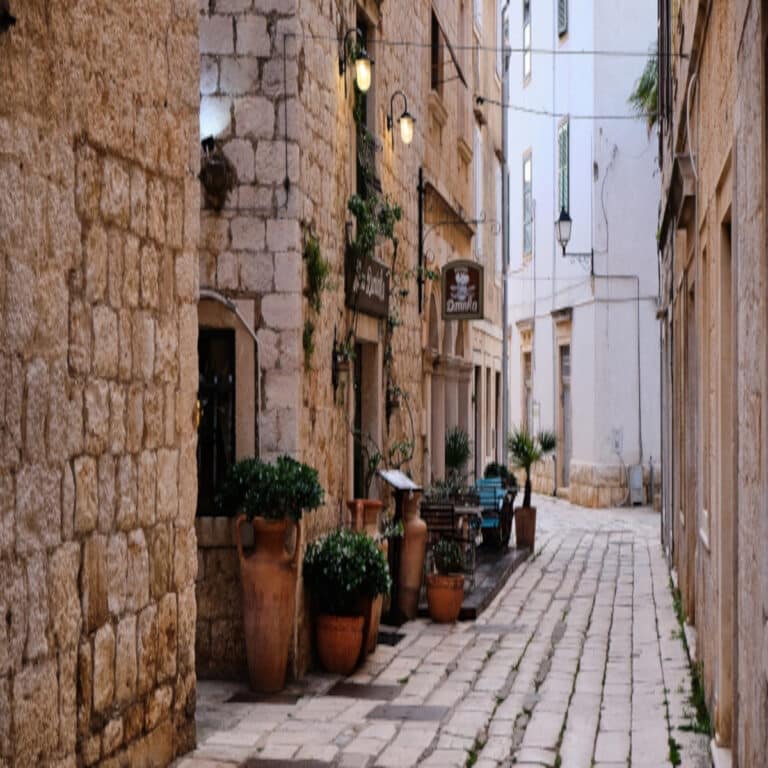 superbe ruelle en Croatie